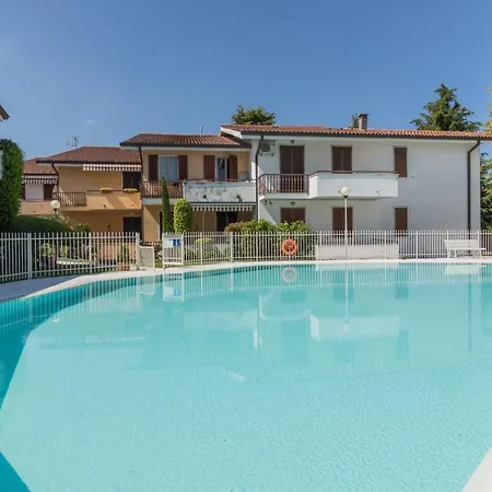 Pe-07 By Garda Urlaub Peschiera del Garda